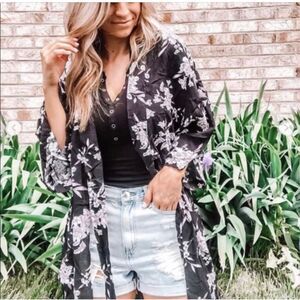 Spiritual gangster kimono sleeve floral robe one size EUC